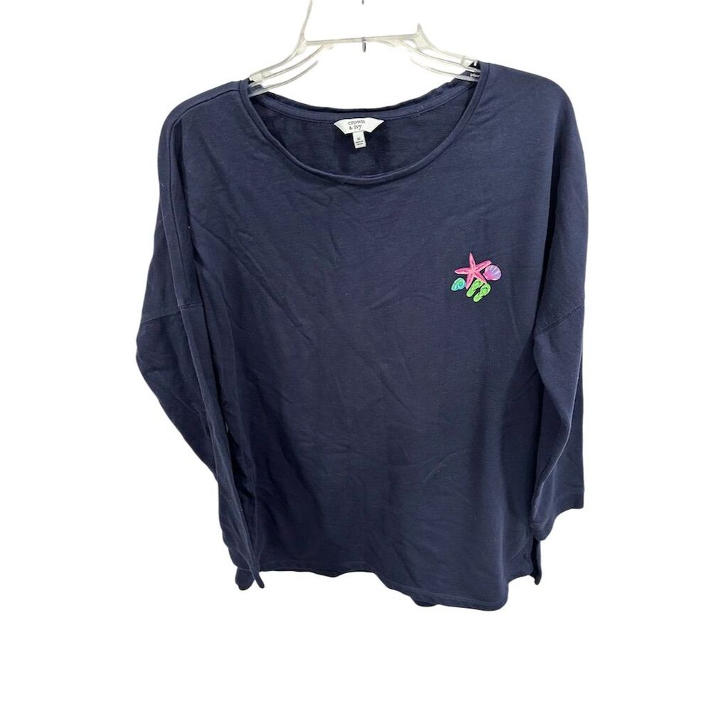 Crown & Ivy Women's Long Sleeve Blue Graphic Top Shirt Size M Beach